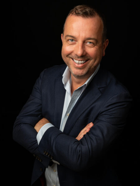 Studio zwarte achtergrond portret in Apeldoorn